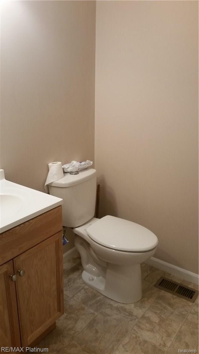 7375 Lobdell Road Linden, MI 48451 - Photo 7 of 10 20160512_112413.jpg