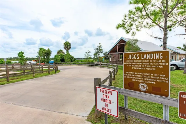 $305,000 | 7157 Strand Circle, Unit 24102, Bradenton, FL 34203