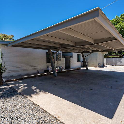6227 North 13th Place, Unit 1 Phoenix, AZ 85014 - Photo 16 of 16 a view of a garage