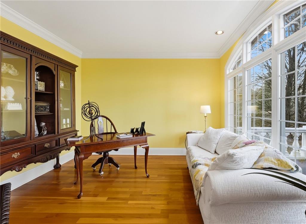 988 Hunters Ridge Jasper, GA 30143 - Photo 21 of 87 a living room with furniture and a table