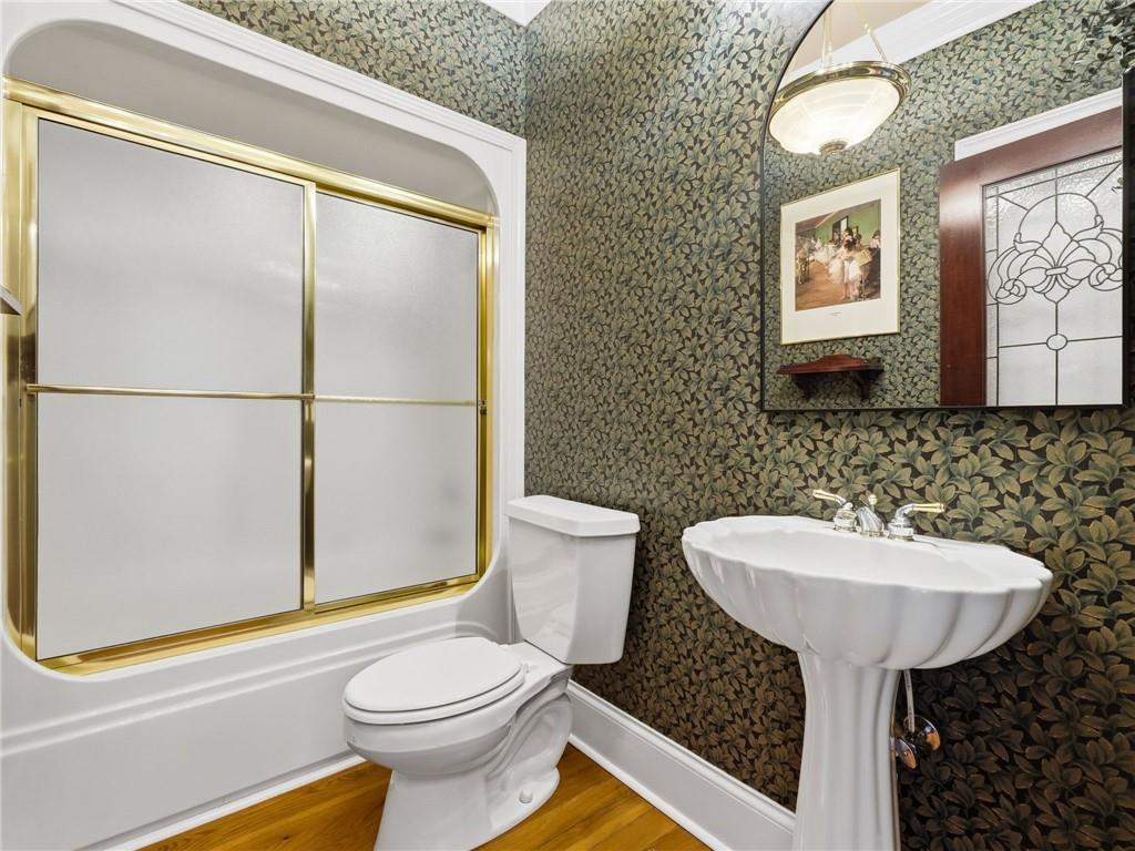 988 Hunters Ridge Jasper, GA 30143 - Photo 25 of 87 a bathroom with a sink toilet and shower