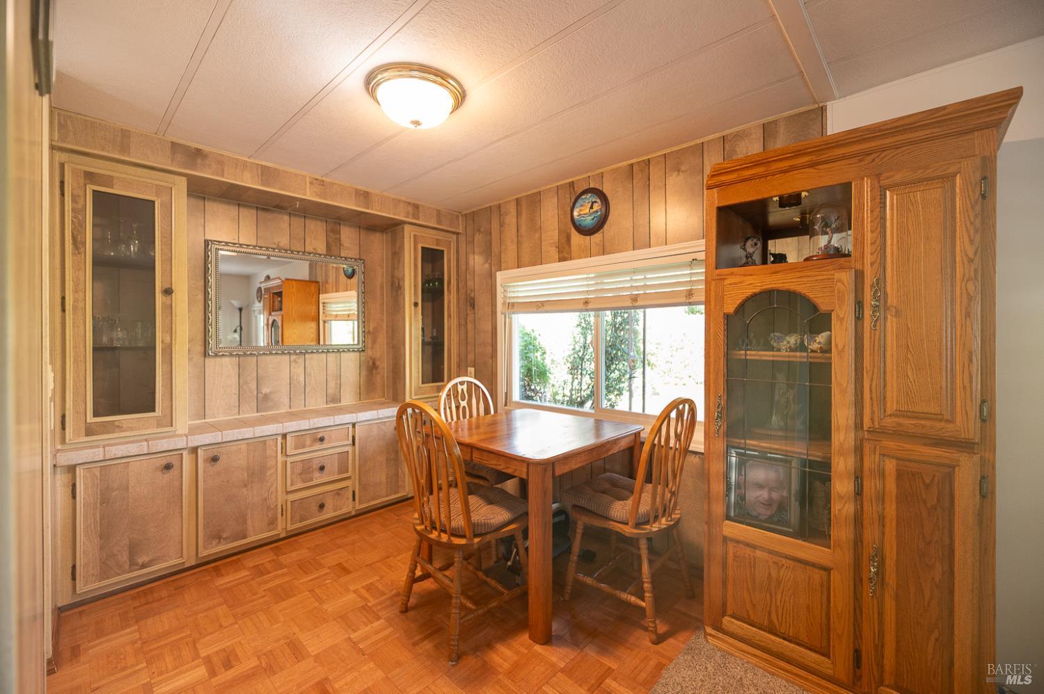 316 Círculo Durango Rohnert Park, CA 94928 - Photo 11 of 33 a dining room with furniture and windows