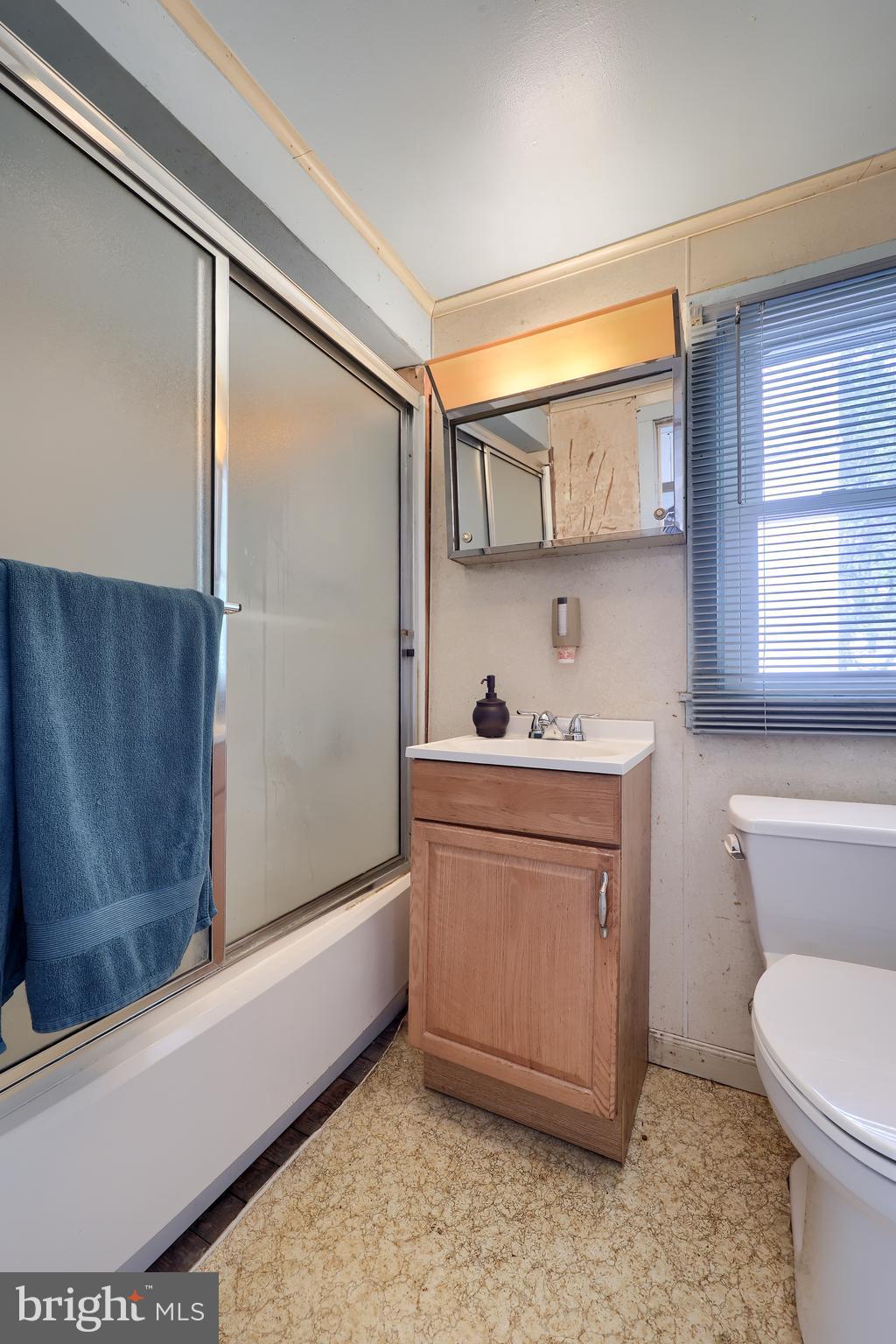 616 Brunnerville Road Lititz, PA 17543 - Photo 24 of 38 Second floor bath