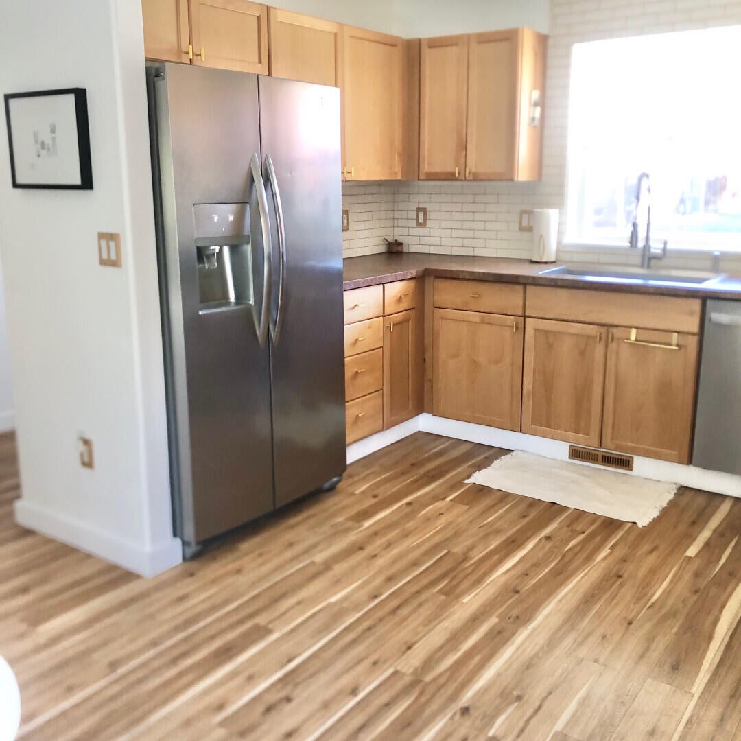 3112 Northeast Wells Acres Road Bend, OR 97701 - Photo 16 of 50 3112NEWellsAcresRd_34124_16