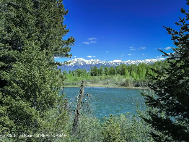 $9,500,000 | 1225 Munger Mountain Road, Jackson, WY 83001