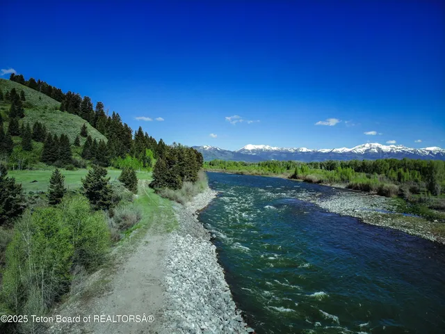 $9,500,000 | 1225 Munger Mountain Road, Jackson, WY 83001