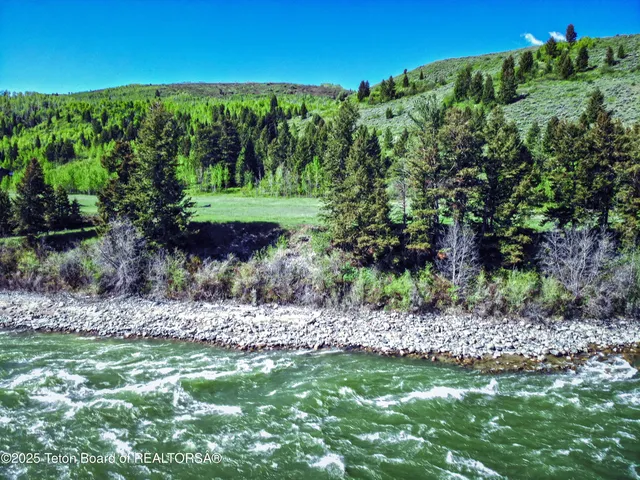 $9,500,000 | 1225 Munger Mountain Road, Jackson, WY 83001