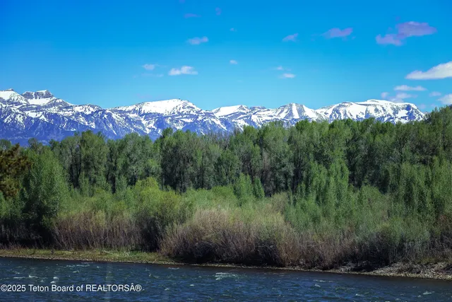 $9,500,000 | 1225 Munger Mountain Road, Jackson, WY 83001