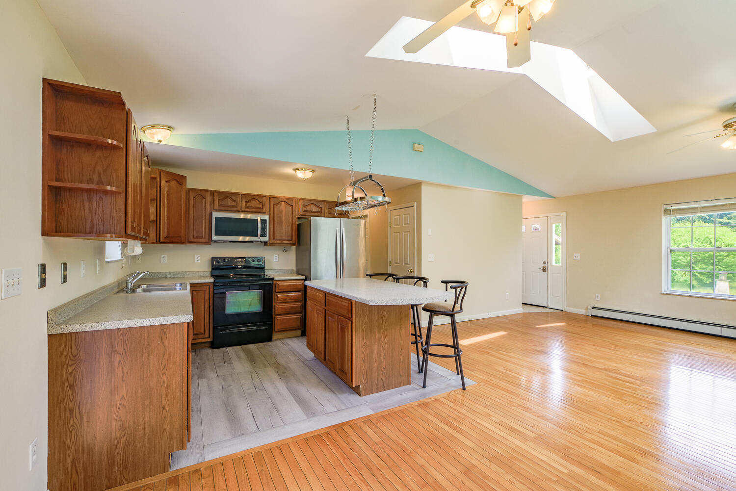 421 Cushing Road Cushing, ME 04563 - Photo 8 of 28 421 Cushing Rd 08-(ZF-3734-52816-1-008)