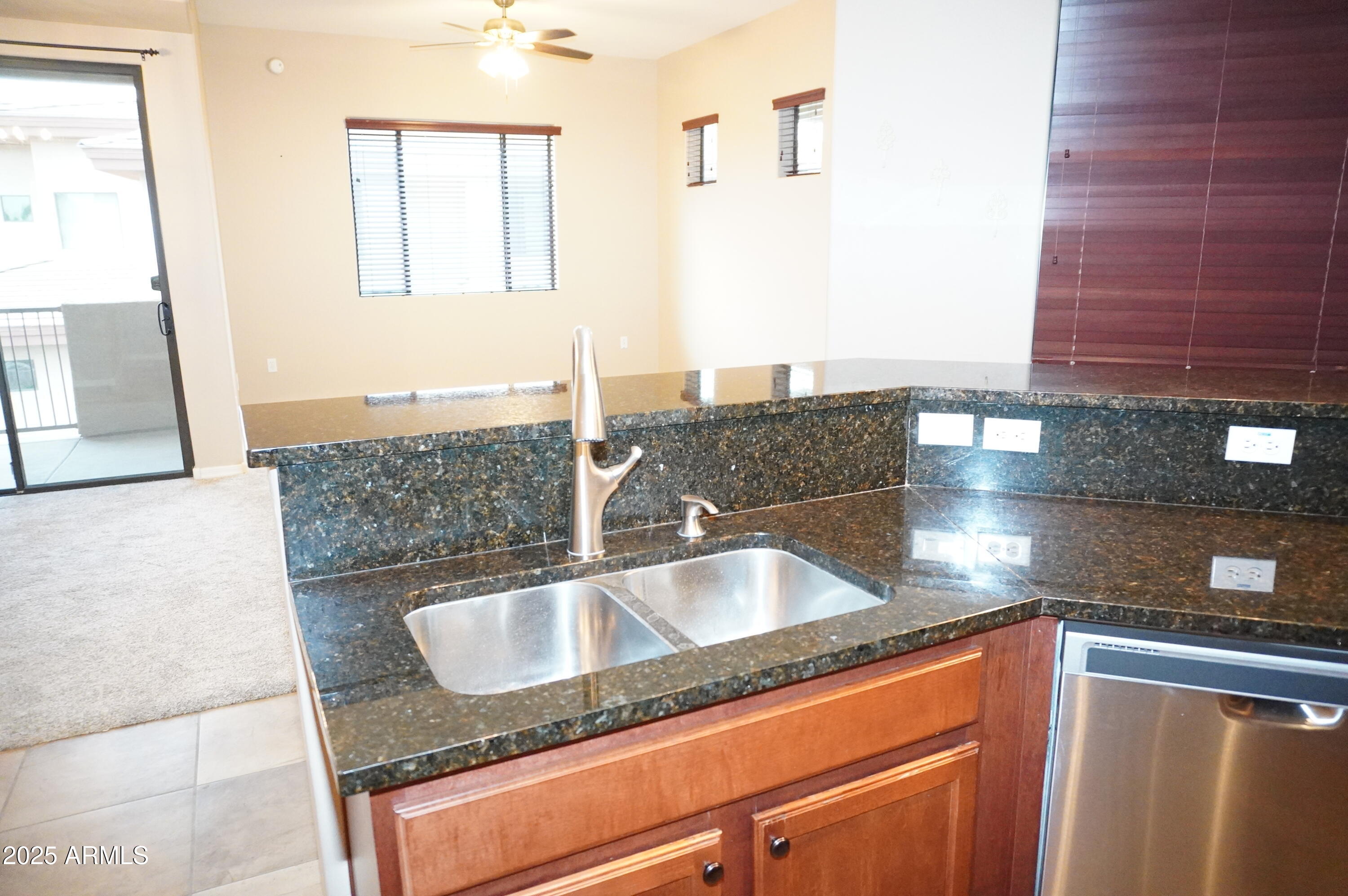 3330 South Gilbert Road, Unit 2010 Chandler, AZ 85286 - Photo 11 of 25 DSC01377