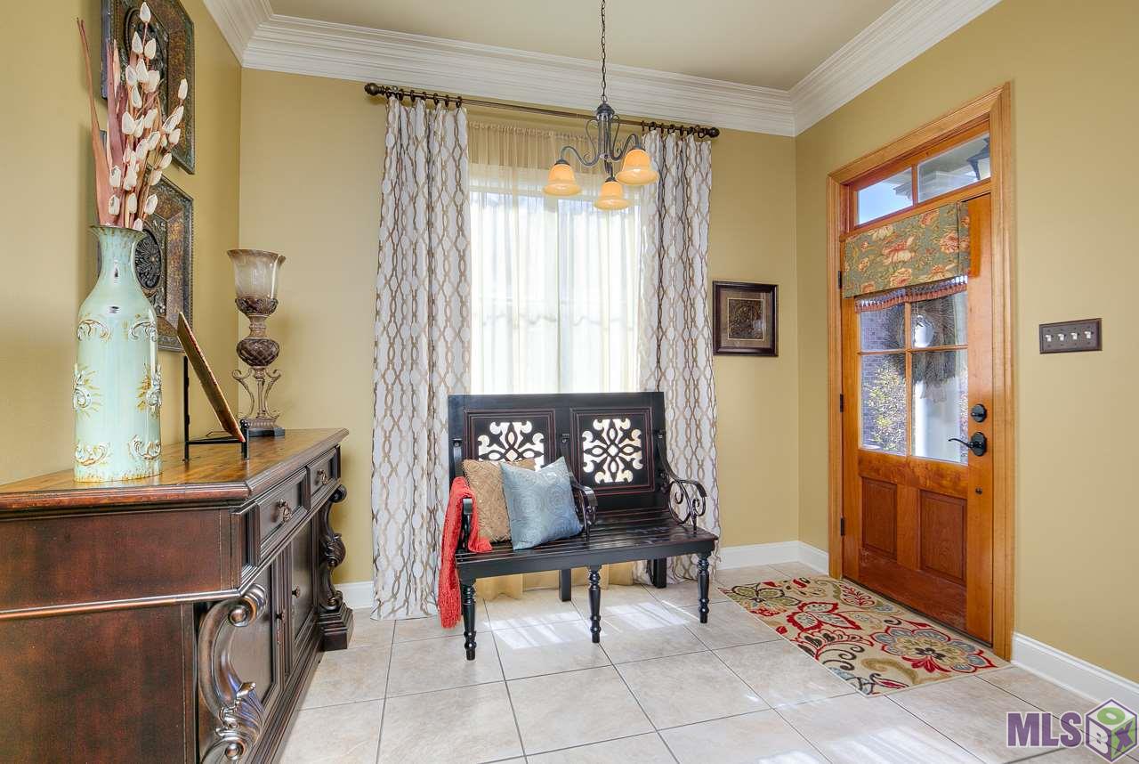 6353 Ridge Way Avenue Baton Rouge, LA 70817 - Photo 3 of 20 Gallery Image 3