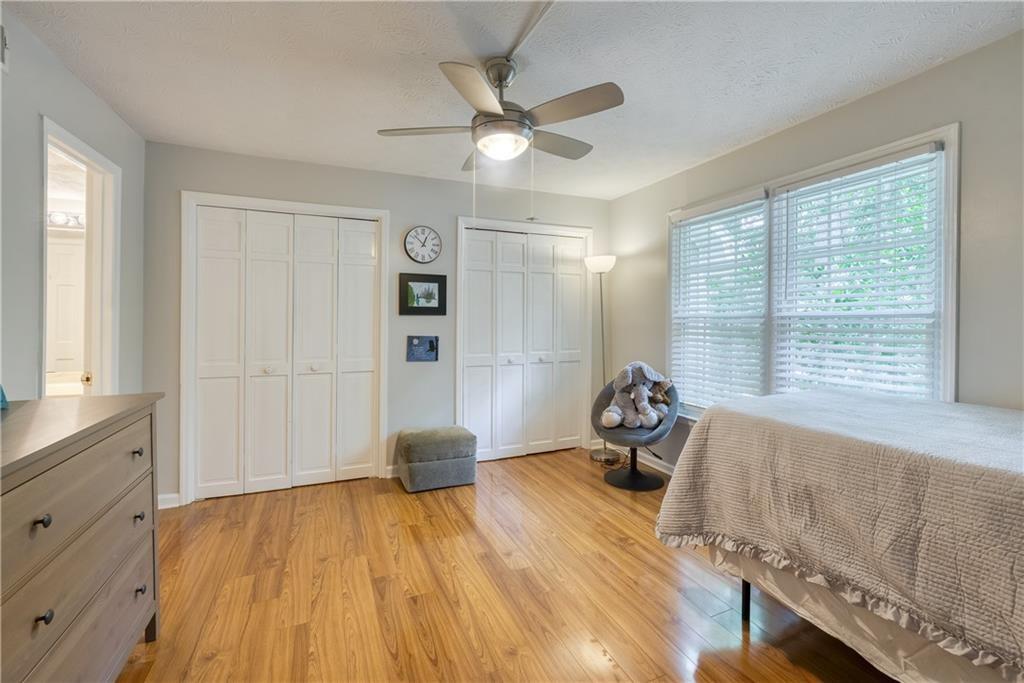 1445 Oakridge Circle Decatur, GA 30033 - Photo 20 of 23