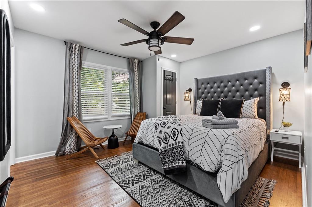 1467 Timms Circle Southeast Atlanta, GA 30316 - Photo 8 of 19 a bedroom with a bed and a table
