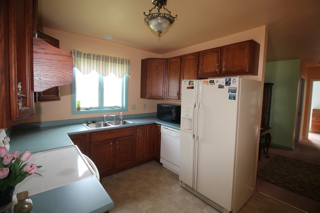 32 Ferry Road Salisbury, MA 01952 - Photo 14 of 21 Gallery Image 14