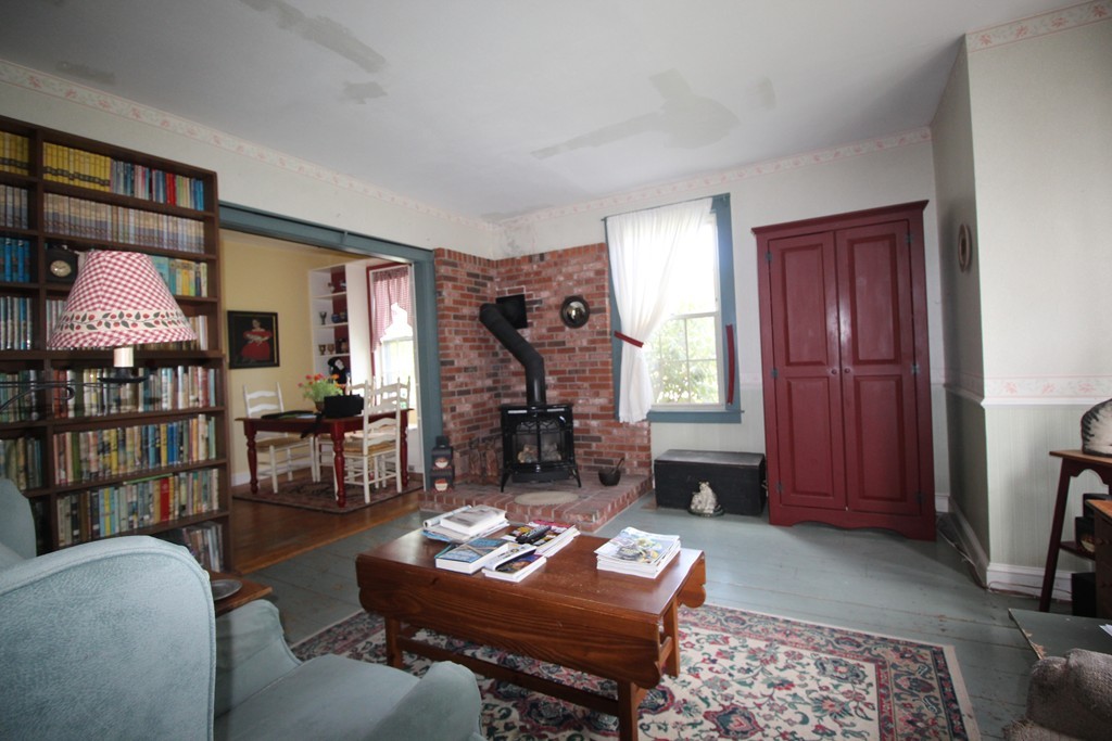 32 Ferry Road Salisbury, MA 01952 - Photo 3 of 21 Gallery Image 3