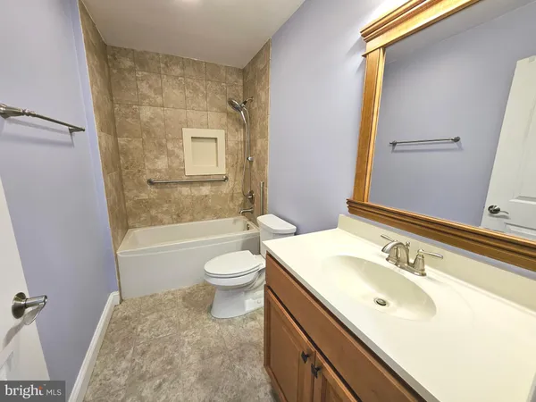 $2,050 | 5 Harcourt Drive, Dover, DE 19901