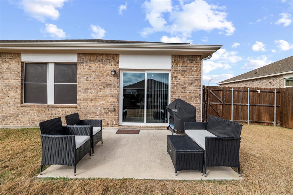 2616 Beech Crk Road Glenn Heights, TX 75154 - Photo 36 of 40 a building outdoor space with patio furniture