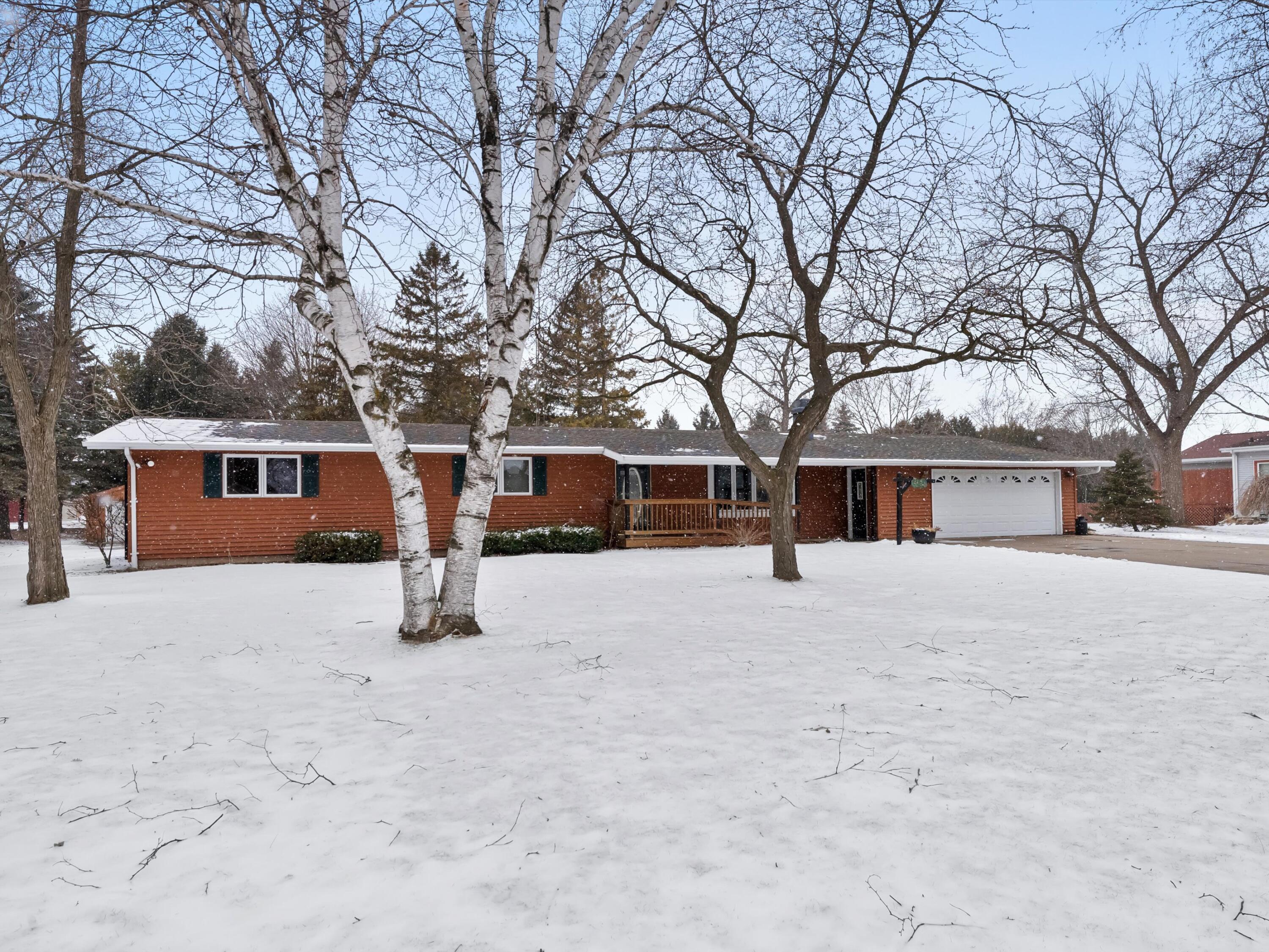 2124 South 23rd Street Manitowoc, WI 54220 - Photo 1 of 1 02-002_2831594_00685