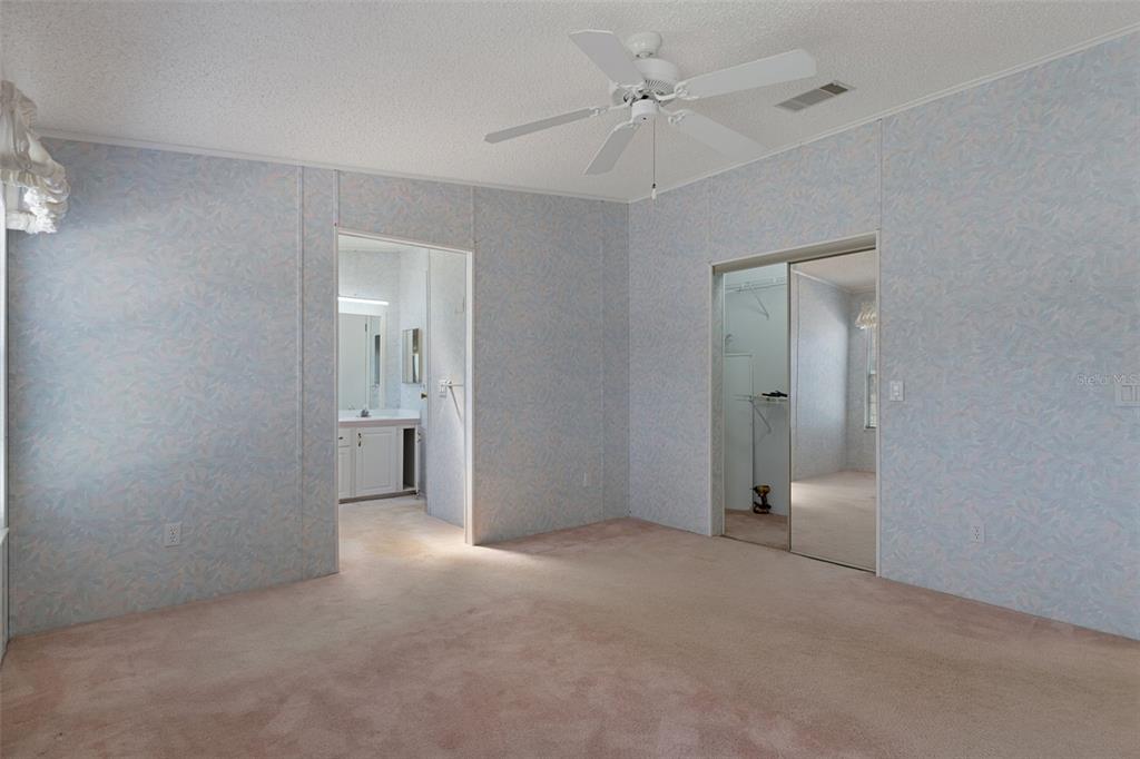 7482 Dinsmore Street Brooksville, FL 34613 - Photo 17 of 36