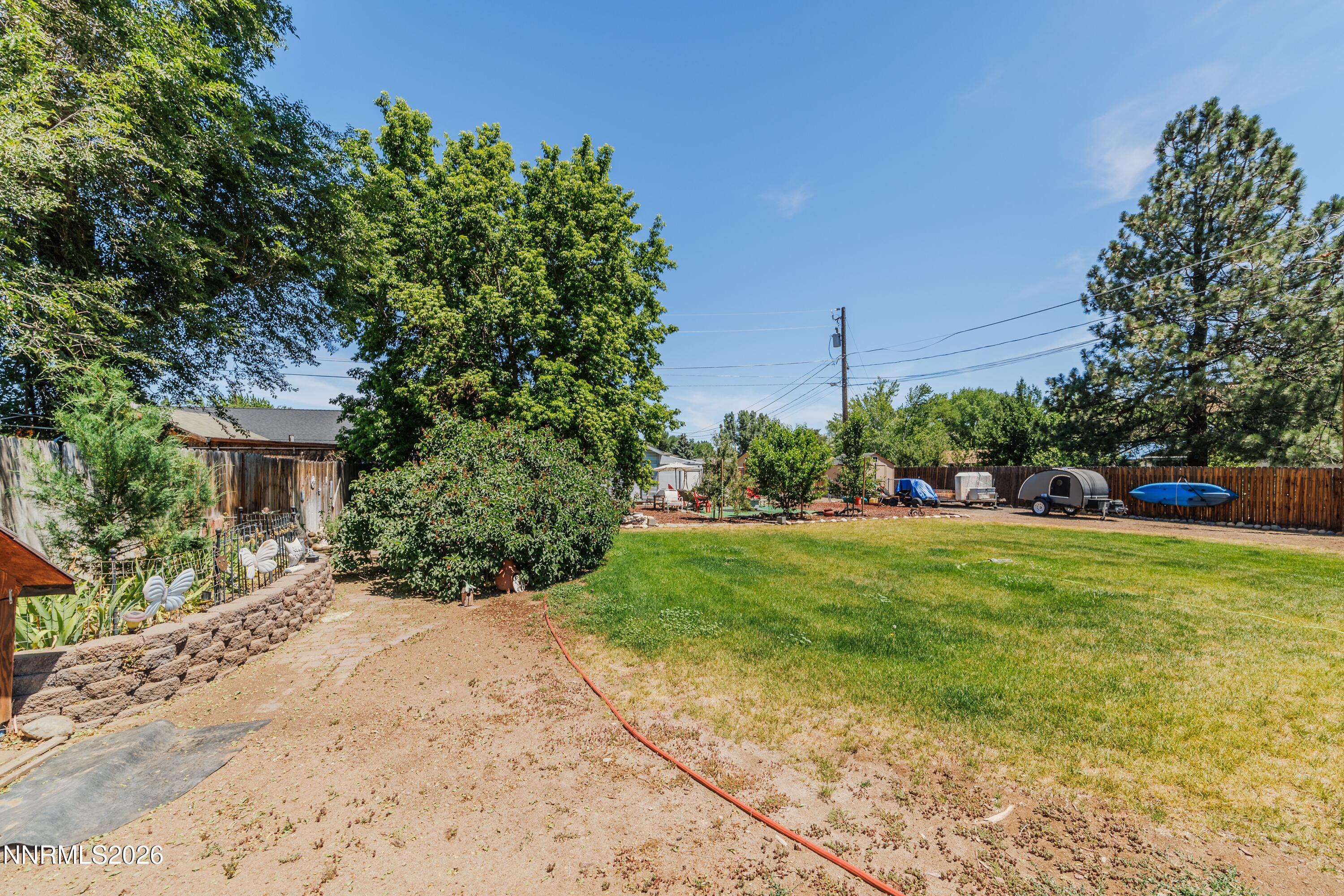 185 East Surge Street Reno, NV 89506 - Photo 22 of 33 12