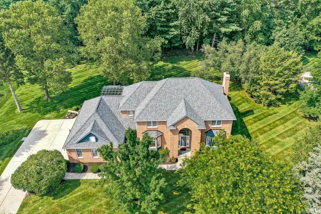 $759,000 | 16947 Woodland Hills Drive South, Granger, IN 46530