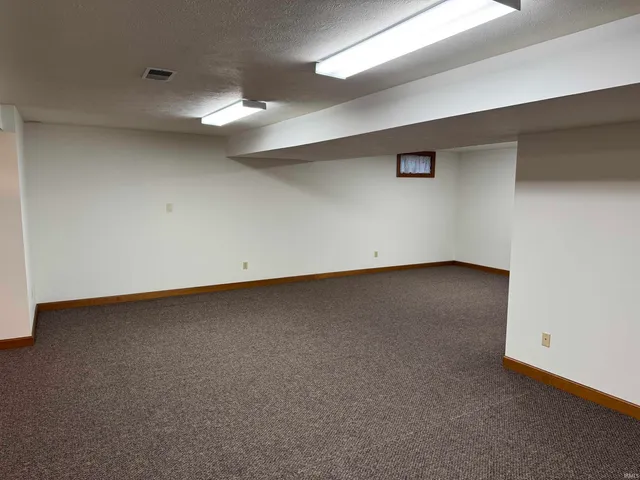 $759,000 | 16947 Woodland Hills Drive South, Granger, IN 46530