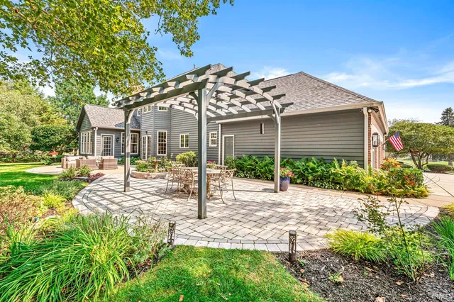 $759,000 | 16947 Woodland Hills Drive South, Granger, IN 46530