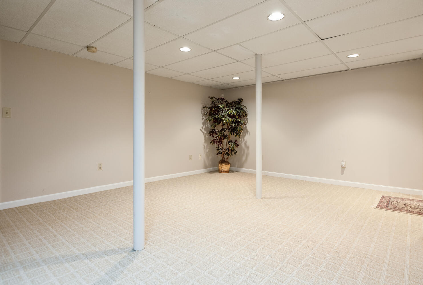 107 Pilgrim Road South Portland, ME 04106 - Photo 42 of 50 107 Pilgrim Rd South Portland-large-042-