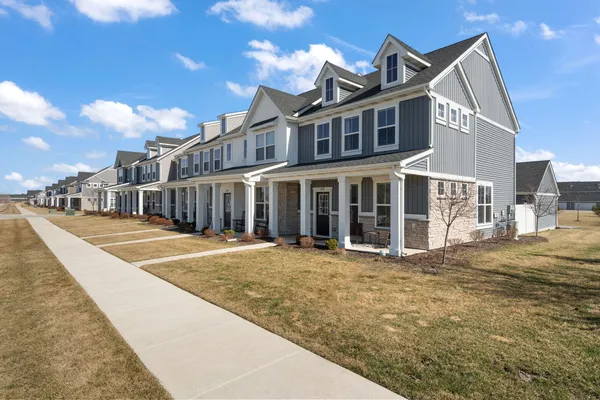 $279,900 | 11897 Rhode Island Street, Crown Point, IN 46307