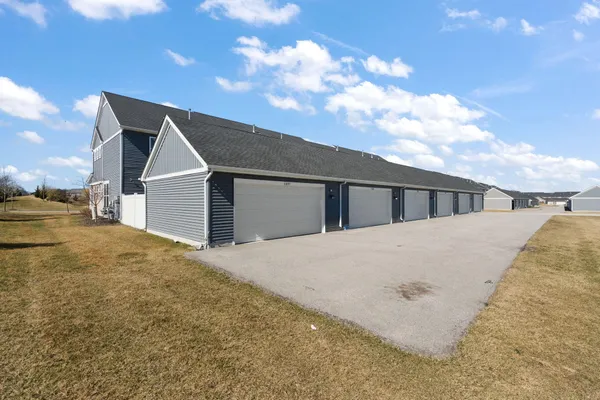 $279,900 | 11897 Rhode Island Street, Crown Point, IN 46307