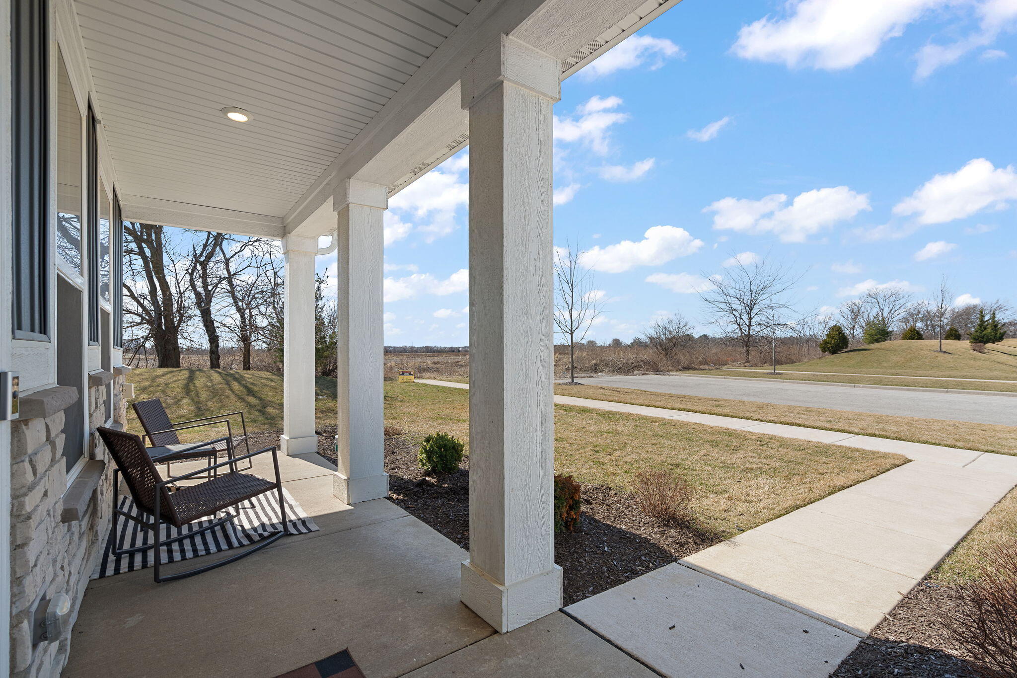 11897 Rhode Island Street Crown Point, IN 46307 - Photo 3 of 21 a view of balcony with couch