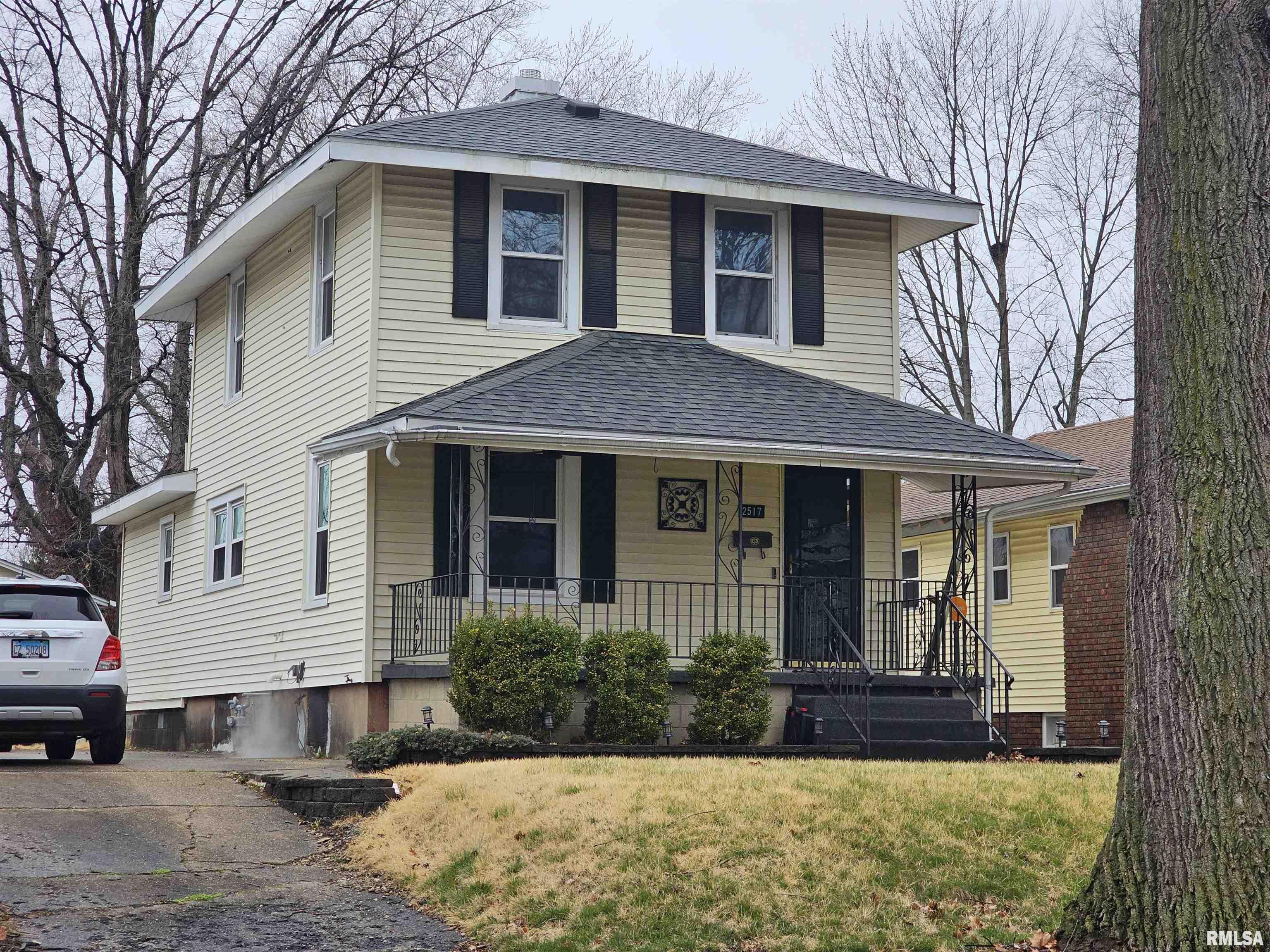 2517 South 9th Street Springfield, IL 62703 - Photo 1 of 29