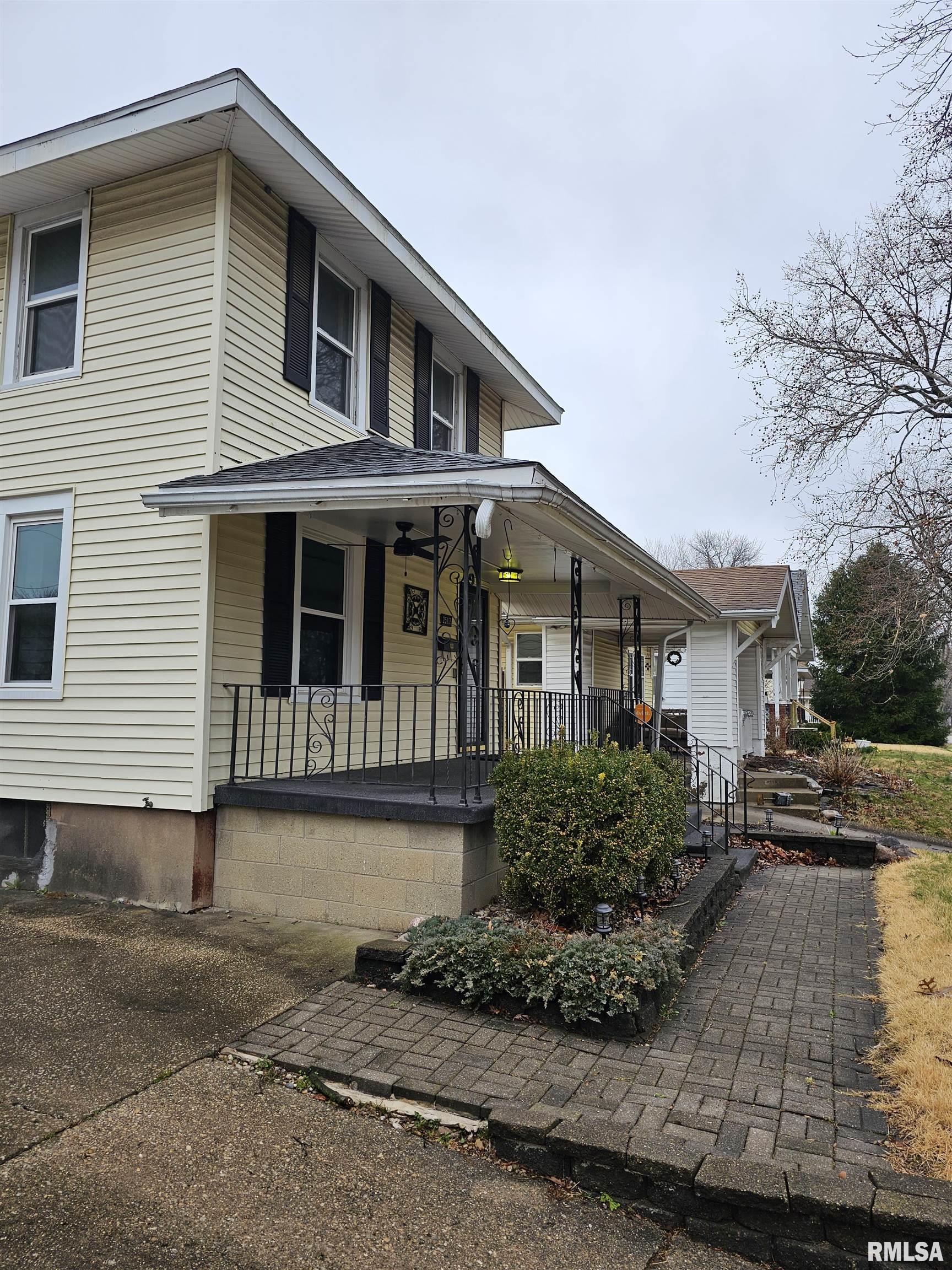 2517 South 9th Street Springfield, IL 62703 - Photo 2 of 29