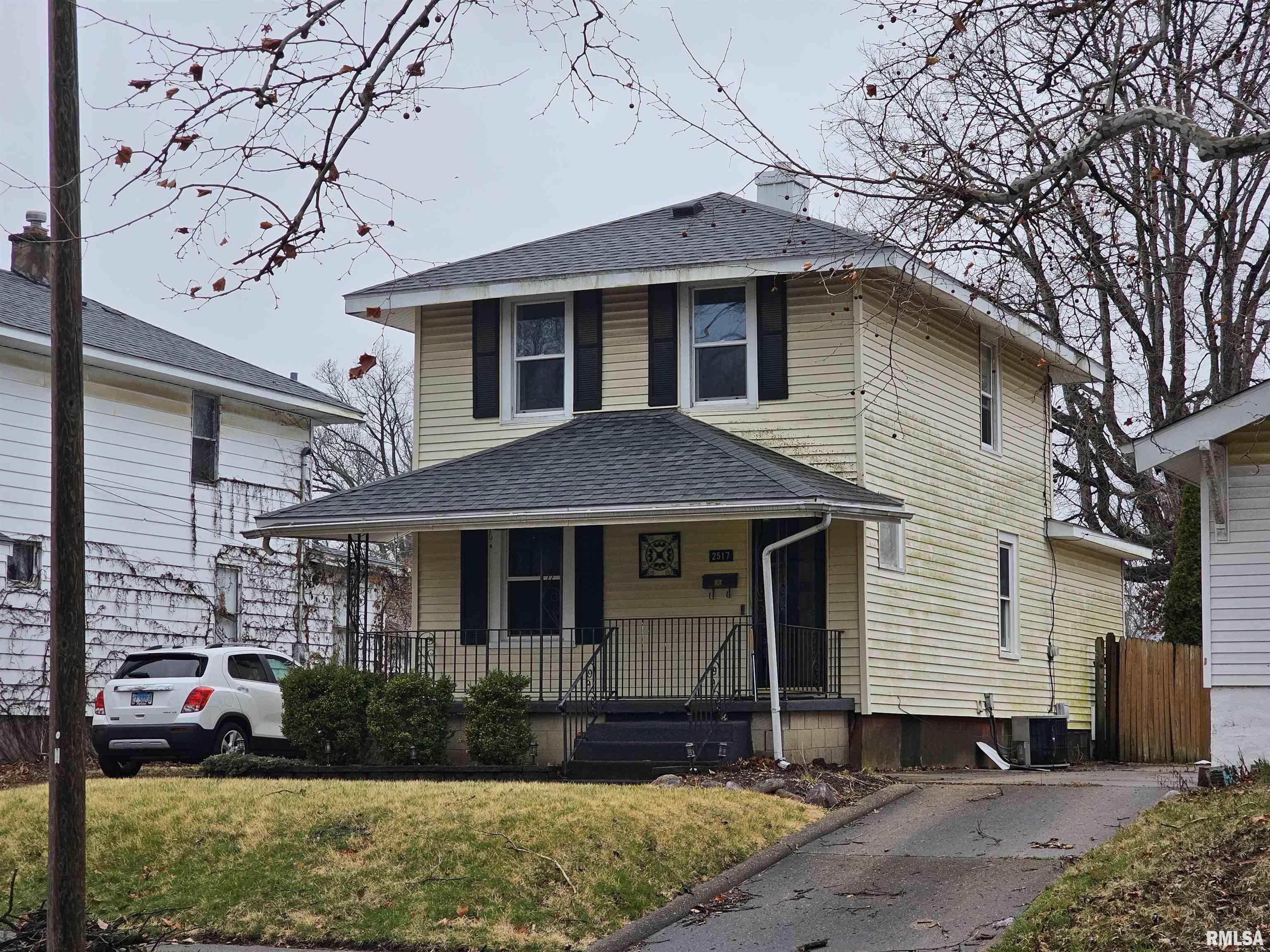 2517 South 9th Street Springfield, IL 62703 - Photo 3 of 29
