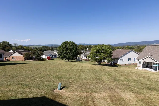 $346,500 | 294 Ridgewood Avenue, Broadway, VA 22815