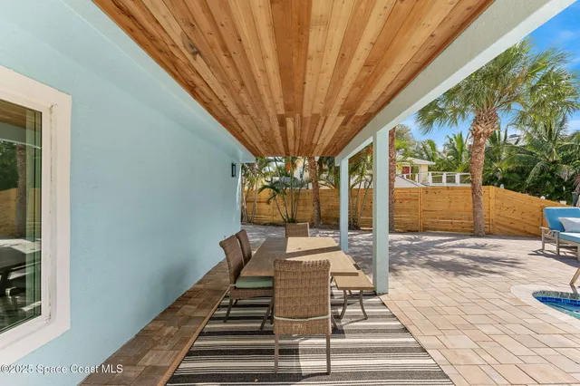 $1,549,000 | 398 Riverview Lane, Melbourne Beach, FL 32951