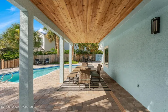 $1,549,000 | 398 Riverview Lane, Melbourne Beach, FL 32951
