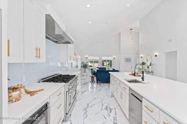 $1,549,000 | 398 Riverview Lane, Melbourne Beach, FL 32951