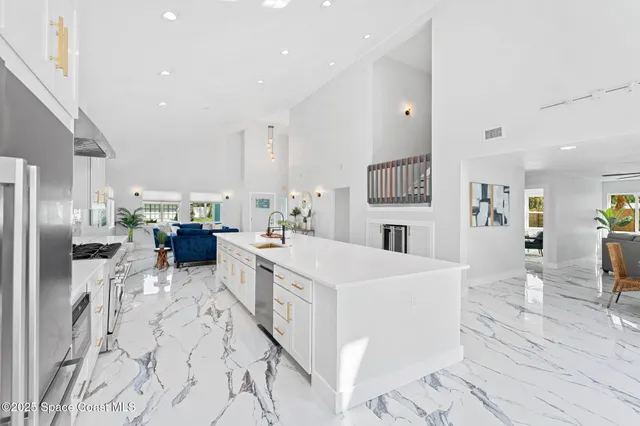 $1,549,000 | 398 Riverview Lane, Melbourne Beach, FL 32951