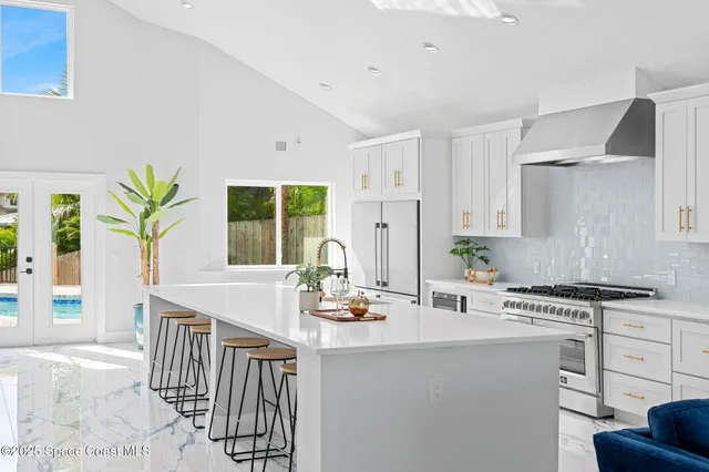 $1,549,000 | 398 Riverview Lane, Melbourne Beach, FL 32951