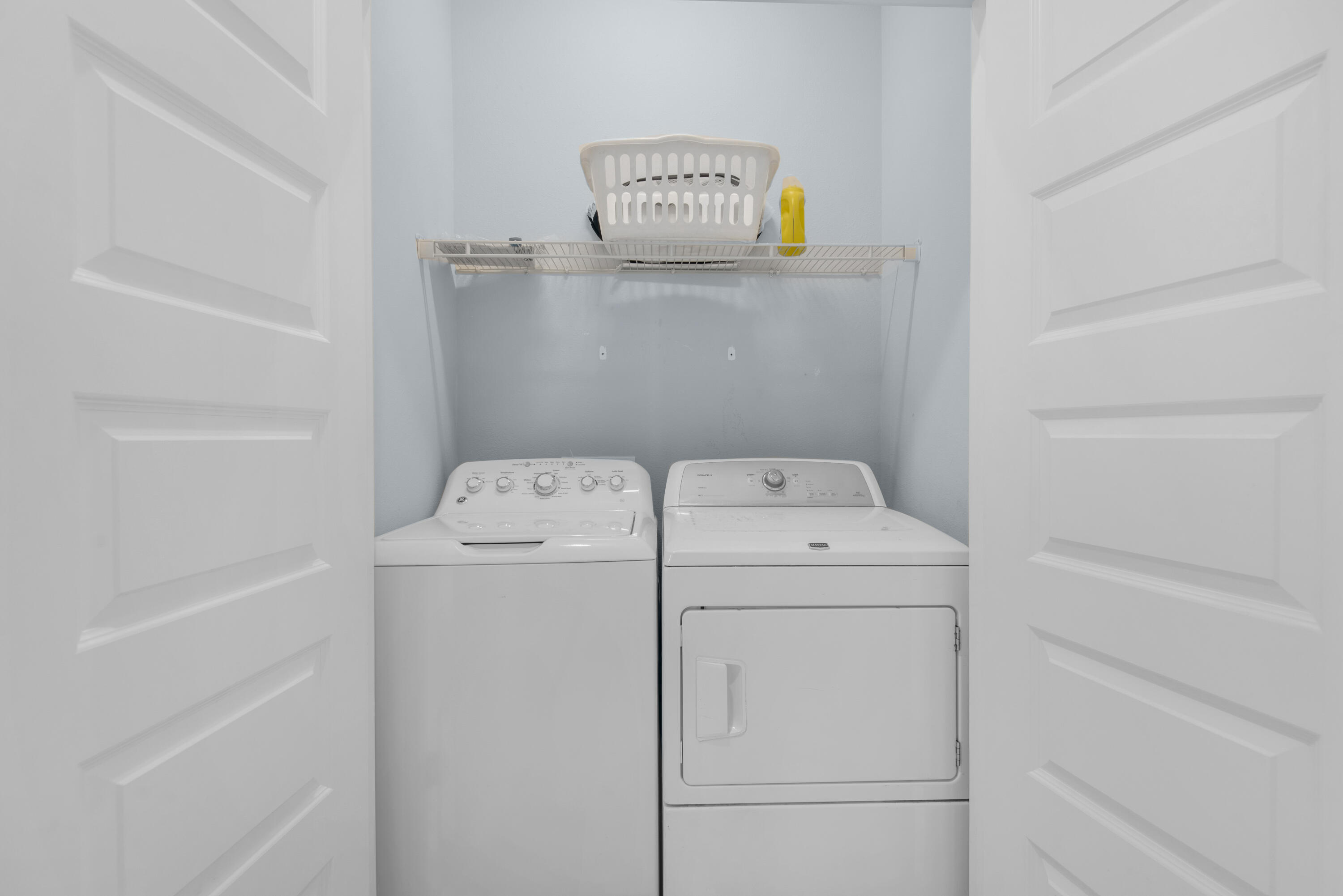 1494 Seaside Circle Navarre, FL 32566 - Photo 36 of 69 a utility room with dryer and washer