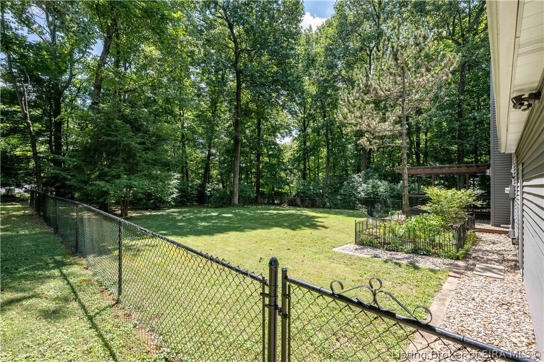 2016 Ridgeview Drive Floyds Knobs, IN 47119 - Photo 34 of 41 Gallery Image 34
