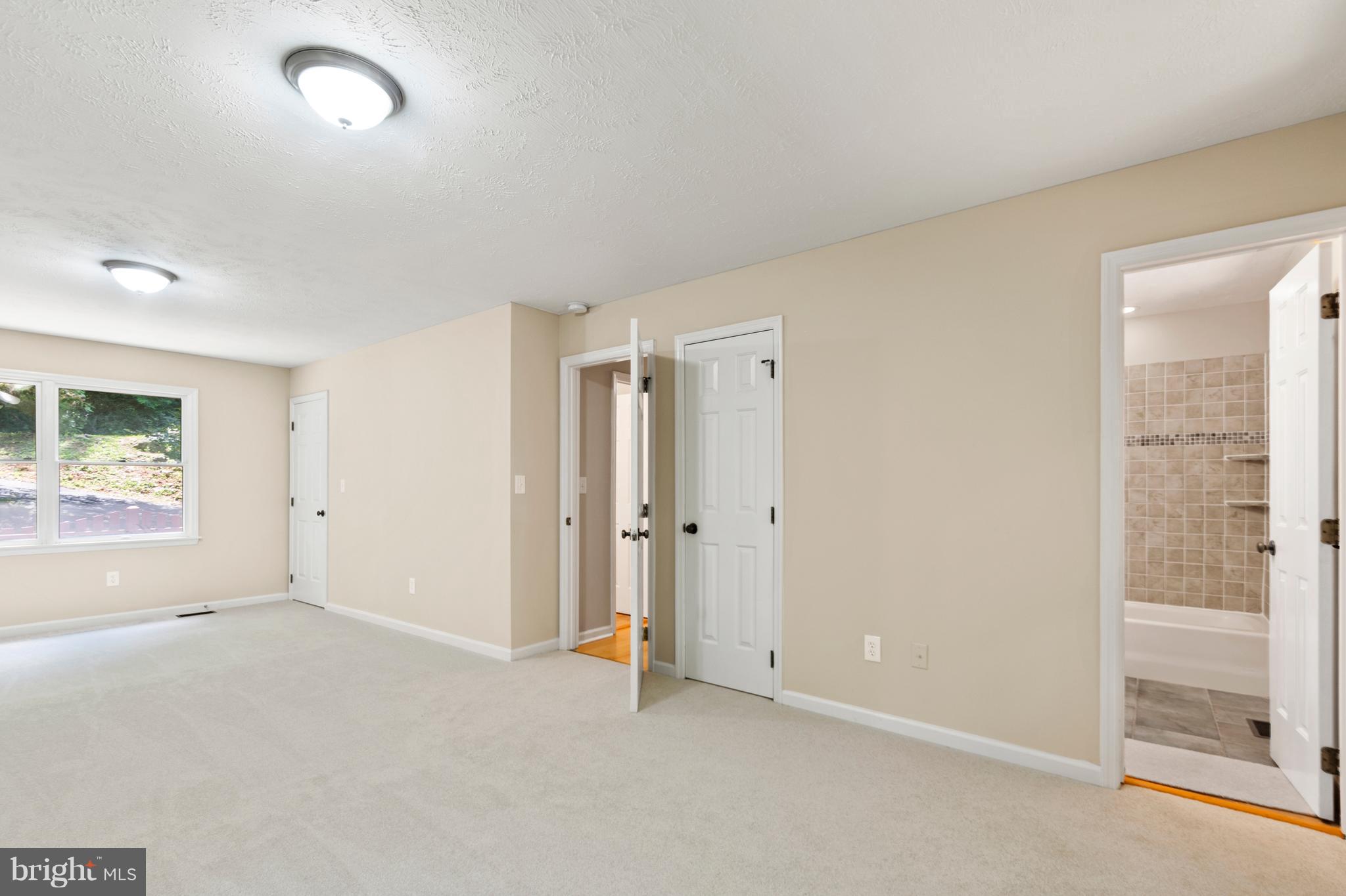467 Inca Road Linden, VA 22642 - Photo 16 of 19 Bedroom (Master)