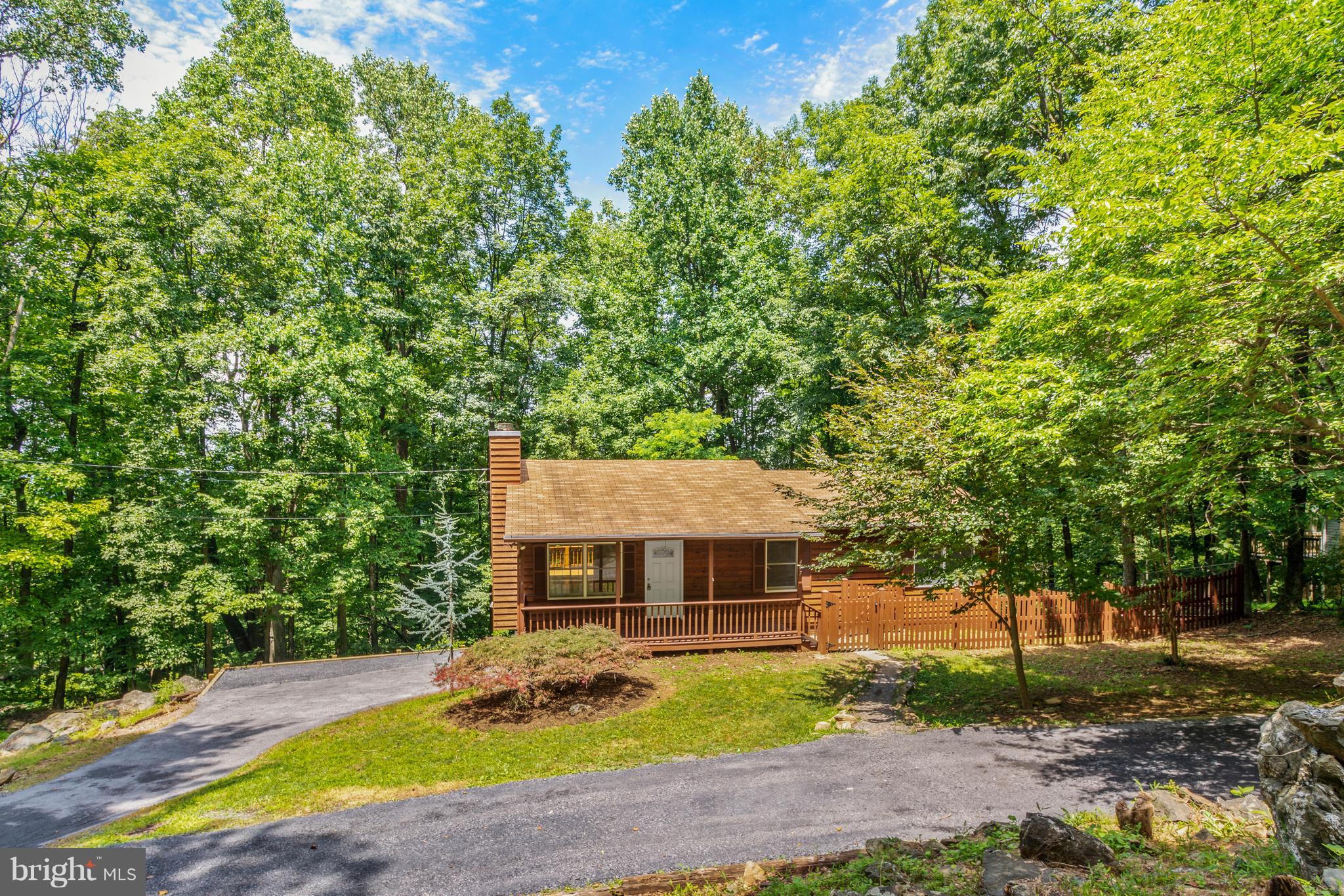 467 Inca Road Linden, VA 22642 - Photo 3 of 19 Exterior (Front)