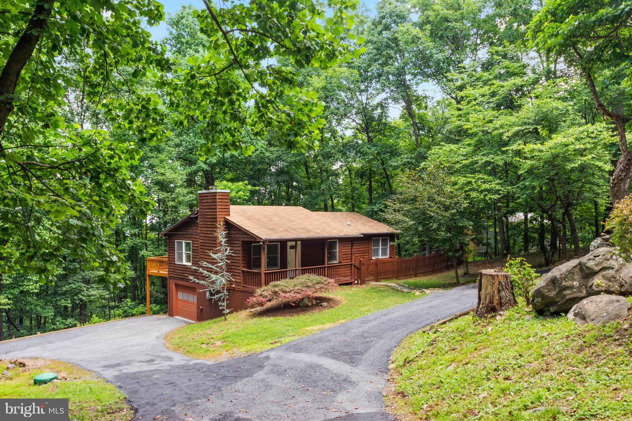 467 Inca Road Linden, VA 22642 - Photo 6 of 19 Exterior (Front)