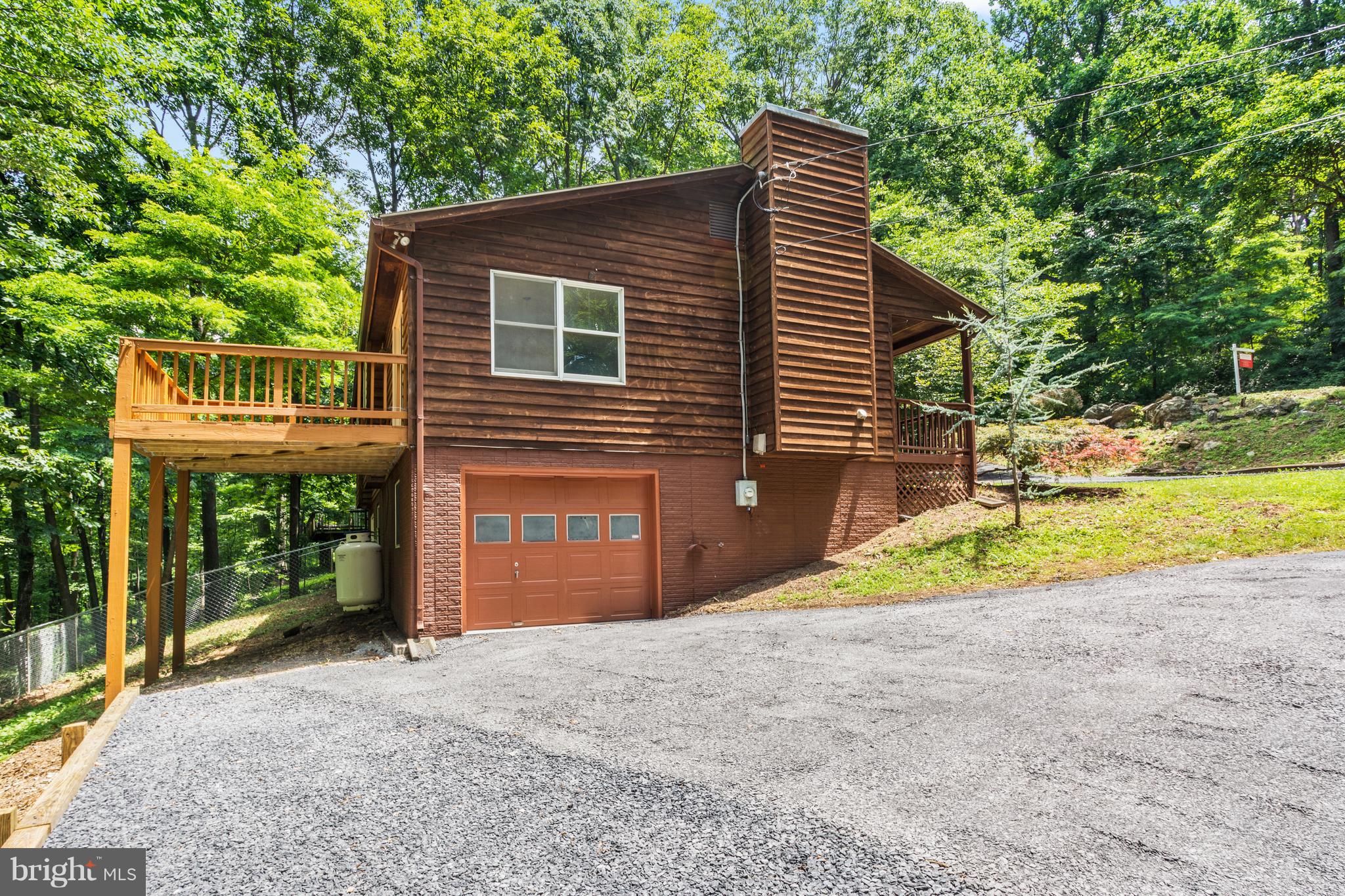467 Inca Road Linden, VA 22642 - Photo 7 of 19 Exterior (General)