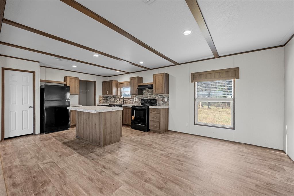 128 Southwest County Road 4020 Dawson, TX 76639 - Photo 4 of 19