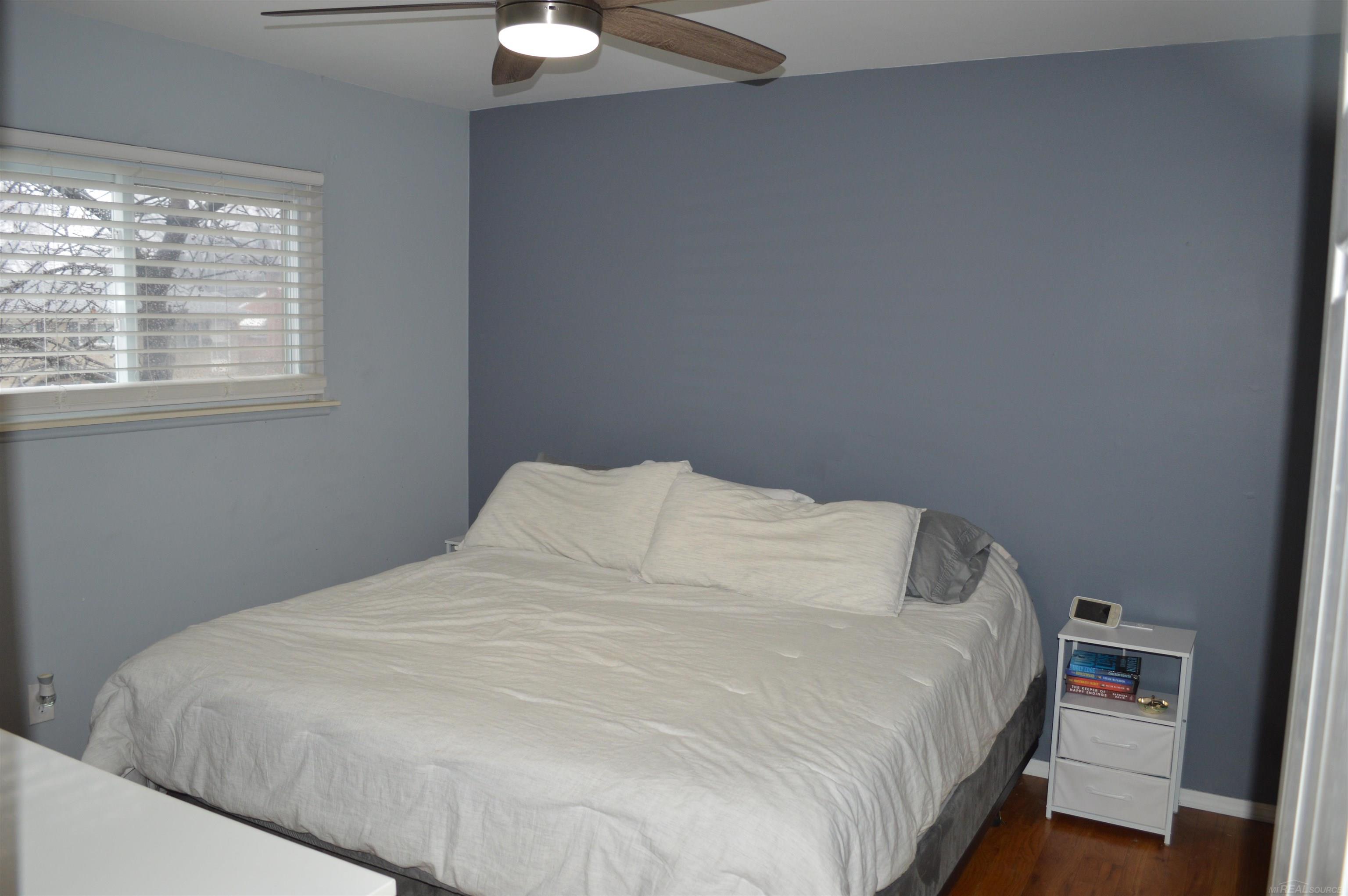 30747 Sutherland Avenue Warren, MI 48088 - Photo 10 of 16