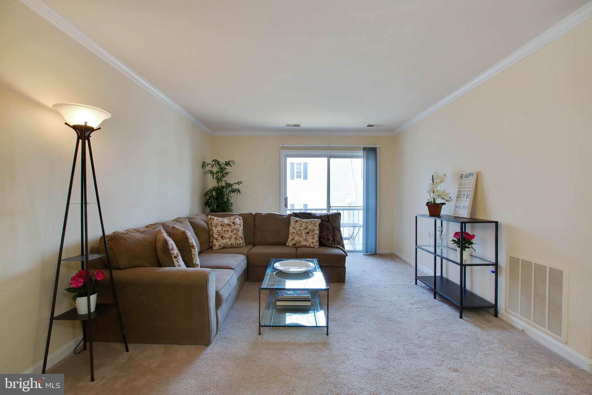 18318 Streamside Drive, Unit 203 Gaithersburg, MD 20879 - Photo 8 of 25 Living room