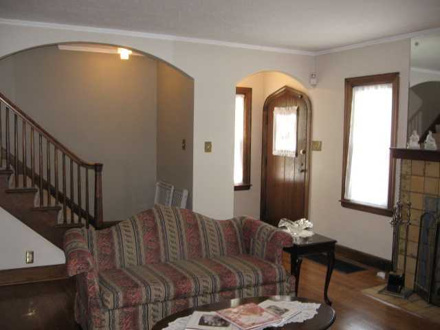 722 Vernon Road Bexley, OH 43209 - Photo 3 of 13 Gallery Image 3